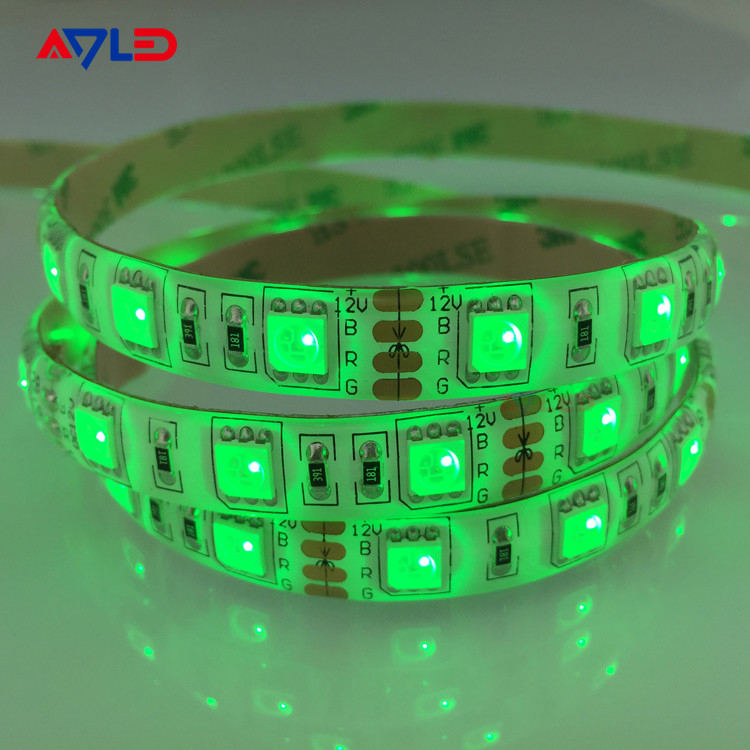 Warna hijau SMD 5050 60LEDs/M LED Strip Lampu untuk furnitur Dekorasi Cerah Tinggi Waterproof